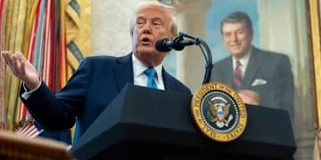 特朗普宣布！美联储主席候选人名单缩小至三人，他是热门人选之一