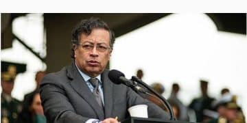 矛盾进一步升级!美国制裁哥伦比亚总统,美驻哥大使馆暂时关闭!美军调派「福特」号航母至加勒比海