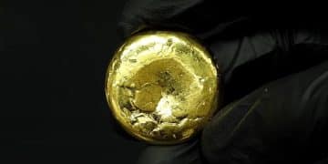 高台起舞：黄金距离技术性降温只差一步？