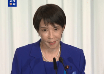 「安倍女孩」高市早苗当选，中方表态！她出身普通家庭，曾是「叛逆少女」，爱好摇滚、潜水和骑摩托，以强硬保守立场著称