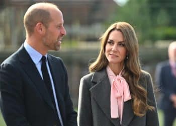 威廉王子：等我当上英国国王，我将改革君主制！他还首次公开谈凯特王妃患癌，并分享育儿经验：三个孩子都没配手机