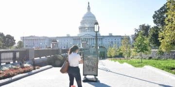 美国政府「停摆」首日：约75万名联邦雇员被迫停薪休假，多个景点关闭！人手短缺危及航空