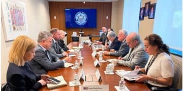 俄美总统时隔近两月再通话细节公布！特朗普：将与普京在匈牙利布达佩斯会面！