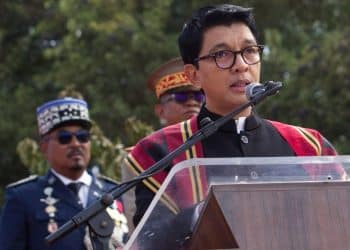 非盟召开紧急会议！这国总统称已转移至「安全的地方」，曾表示该国有人试图「非法武力夺权」