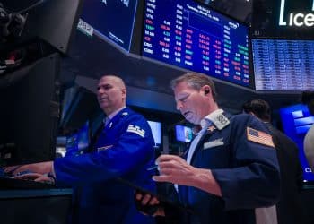 美国主权信用评级遭下调，发生了什么？