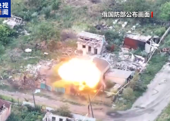 普京：主张通过协议解决乌克兰危机，俄军在几乎全部接触线上向前推进！乌军：在多个方向击退俄军进攻