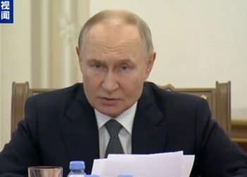 普京：乌军持续后撤，战略主动权在俄军手中！必须确保所有目标无条件实现！格拉西莫夫：俄在所有方向实施进攻