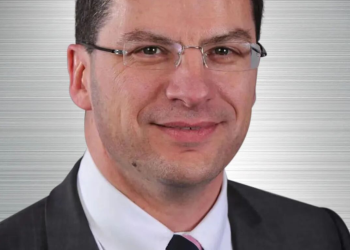 Stellantis高管大调整！奥立维任中国及亚太区负责人，将携手东风加快新能源转型