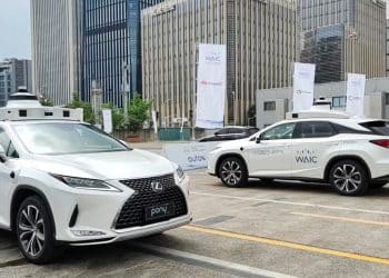 人机共驾不是权宜之计！业内专家热议智驾安全 中科院王宏安：机器不可能完全取代人