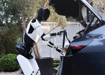 马斯克：特斯拉计划在加州和得克萨斯州建设Optimus人形机器人生产线