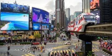 禁止16岁以下青少年使用社交媒体，又一个国家官宣了！