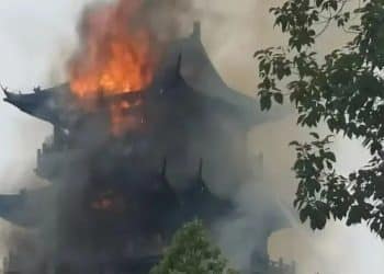 烧得只剩框架，暂停对外开放！苏州千年古寺永庆寺突发火灾，系「南朝四百八十寺」之一，官方通报