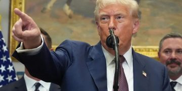 特朗普：美国将进行核试验！普京：美若行动，俄必反制