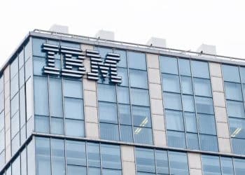 千亿巨头突然官宣：裁员！或影响全球数千名员工，公司CEO曾表示：AI系统已接管约200名人力资源员工的工作