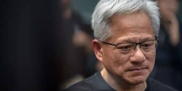 对华芯片销售停滞，黄仁勋急了：零，零，还是零！英伟达股价巨震，此前遭软银、桥水等巨头大规模抛售