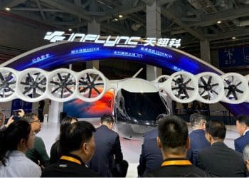 电池续航不够混电来凑？天翎科、汇天飞行汽车发布新产品 市场看法不一