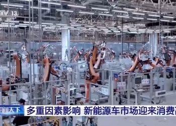 新能源车迎消费高峰 购置税明年起将从全免调为减半