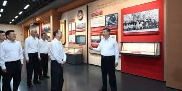 习近平在广东省梅州市考察调研