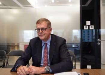 美国资管巨头最新发声：一直高配中国！