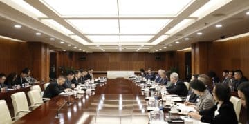 李成钢国际贸易谈判代表兼副部长会见美国农产品贸易代表团