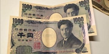 「抛售日本」交易浮现 股债汇「三杀」 21万亿日元经济刺激计划恐酿新风暴