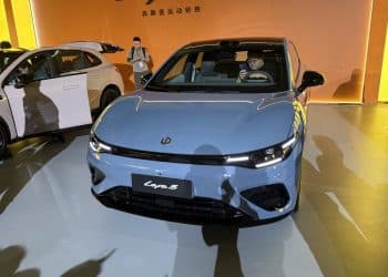 零跑Lafa5开启预售，明年进入海外市场 朱江明：年销400万辆是一家全球车企的门槛