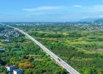 城市24小时 | 这条「短线」高铁，为何「砸锅卖铁也要上」