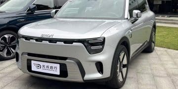 车展季·大咖说丨元戎启行CEO周光：明年智能驾驶竞争关键在成本与体验，计划实现百万辆级量产交付规模