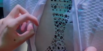 又一个万亿级赛道，马斯克说只有特斯拉和中国企业能主导，专家泼冷水：目前人形机器人以概念炒作为主