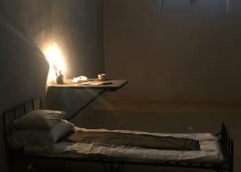 这国前总统请求泽连斯基，将其纳入与俄罗斯的囚犯交换计划！扎哈罗娃发声，事关俄美对话