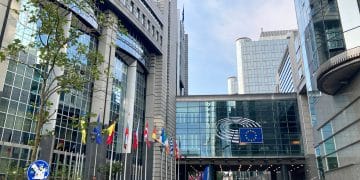 美俄被曝闭门会谈，欧洲要求参与！匈牙利外长：欧盟领导层对俄乌冲突抱有不切实际的幻想