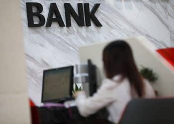 又一家银行官宣：停售5年定期存款！此前已有多家中小银行出手，专家解读......