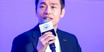 专访丨巨星传奇CFO赖国辉：坚持长青IP运营和生态间协同，而非追逐短期爆款