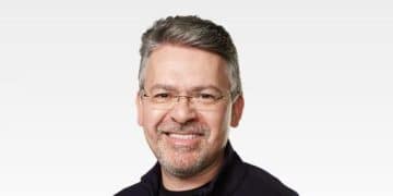 苹果前AI主管信息已从官网撤下 但新任并未现身官网