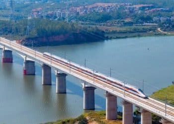 5万公里高铁冲刺：广东登顶，湖北赢了？