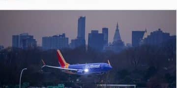 美国纽约州和新泽西州宣布进入紧急状态，超1500架次航班被取消！什么情况？