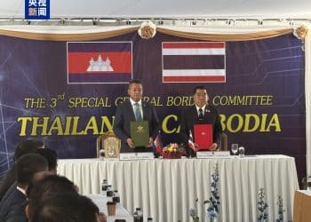 最新！泰国与柬埔寨就停火问题签署联合声明！新一轮冲突已造成百余人死伤、数十万人避难