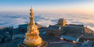 买500股股票，进山门票、万年索道、温泉全免费，酒店打折！峨眉山A涨停，手慢要多花600元