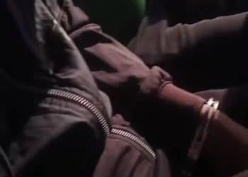 涉嫌在非洲绑架、殴打同胞，网红「非洲洋洋」被抓，藏匿点离边境线仅80公里，知情人：有人情绪没控制住，扇了他一巴掌