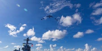 美战机在委海岸附近盘旋，委防长称「战争即将来临」，特朗普：委内瑞拉上空「全面关闭」！