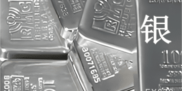 白银价格首次冲破75美元，创历史新高！现在的问题是，它还能飞多高？