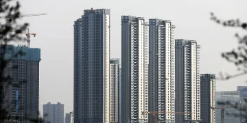 从「图纸买房」到「眼见为实」：现房销售占比冲破35%，买房告别「开盲盒」？