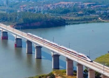 5万公里高铁冲刺：广东登顶，湖北赢了？