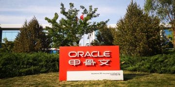 甲骨文5230亿美元订单背后：恐背上3000亿美元巨额债务，信用违约警报拉响，成AI风险晴雨表