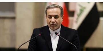 特朗普连续3天发威胁，美军2天3个动作！伊朗高官密集回应：做好200% 的自卫准备，反击将是「史无前例的」