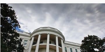 特朗普：不会参加七国集团峰会！欧洲议会冻结美欧贸易协议批准程序！丹麦首相发声：主权不容谈判，准备贸易战