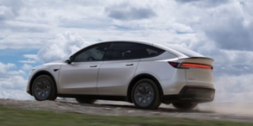 TechWeb微晚报：春运首日火车票今起开售，中国汽车业拿下两个连续全球第一