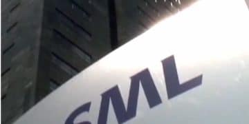 光刻机巨头宣布计划裁员1700人！公司刚宣布股票回购计划