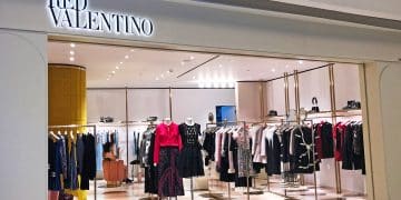 华伦天奴创始人去世，享年93岁！意大利总统和总理悼念：意大利失去了一位传奇人物