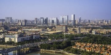 6万亿，「第一省会」背水一战